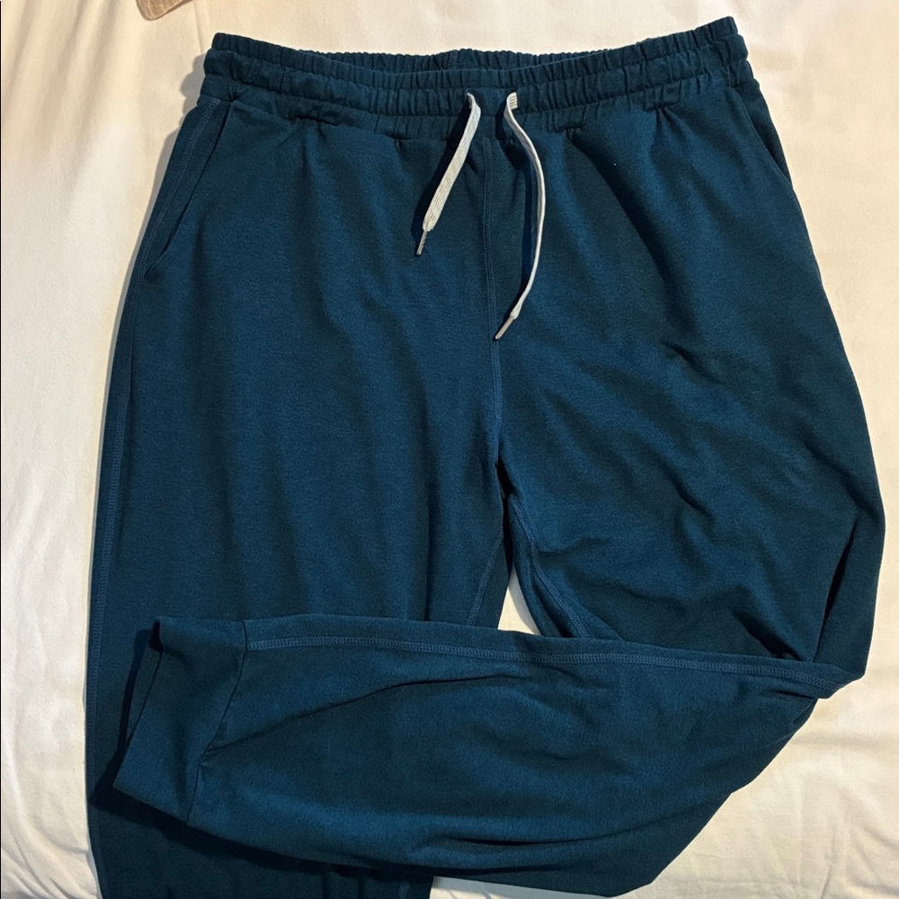 Vuori Women's Teal Joggers with Drawstring